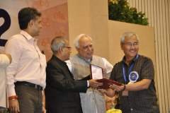 Jahnu Barua Receiving national award for the film Baandhon 