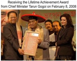 Dr Bhupen Hazarika when he received the Lifetime Achievement Award form CM Tarun Gogoi in 2008 