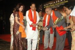 Chairperson ASFFDC Bobbeeta Sharma, CM Assam Tarun Gogoi, CEO Films Division Kuldeep Singh